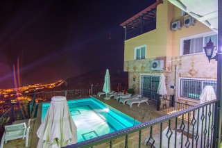 Large sized villa for families in kalkan with 9 bedroom