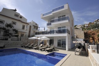 5 bedroom luxury villa in Kalkan with private pool and sea views