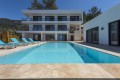 Luxury 6 bedroom villa with secluded pool and sea view