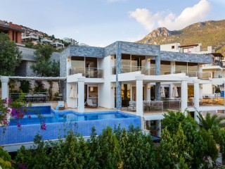 5 bedroom luxury villa in Kalkan with private pool and sea views