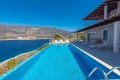 Beautiful 5 bed luxury villa with sea view and private sea access