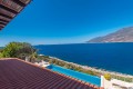 Beautiful 5 bed luxury villa with sea view and private sea access