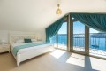 Luxury 4 bedroom villa on the sea front with sea views