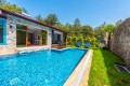 1 bedroom private and secluded luxury honeymoon villa