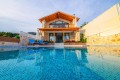 1 bedroom private and secluded honeymoon villa with sea view