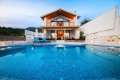 1 bedroom private and secluded honeymoon villa with sea view